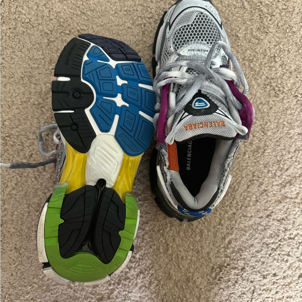 Gray Balenciaga Runner Sneaker Size 39
